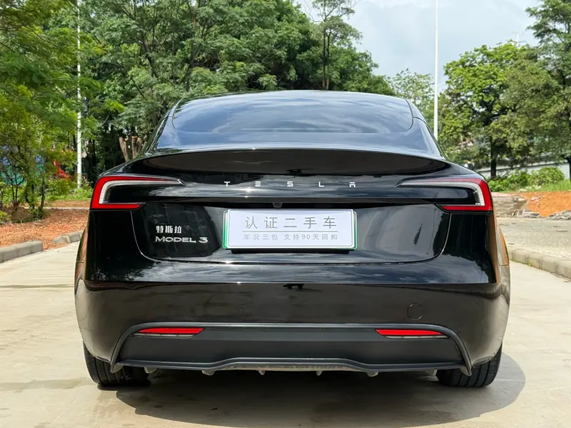 Tesla Model 3 — фото 6
