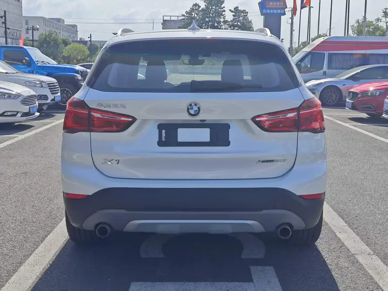 BMW X1 xDrive20Li люкс — фото 4