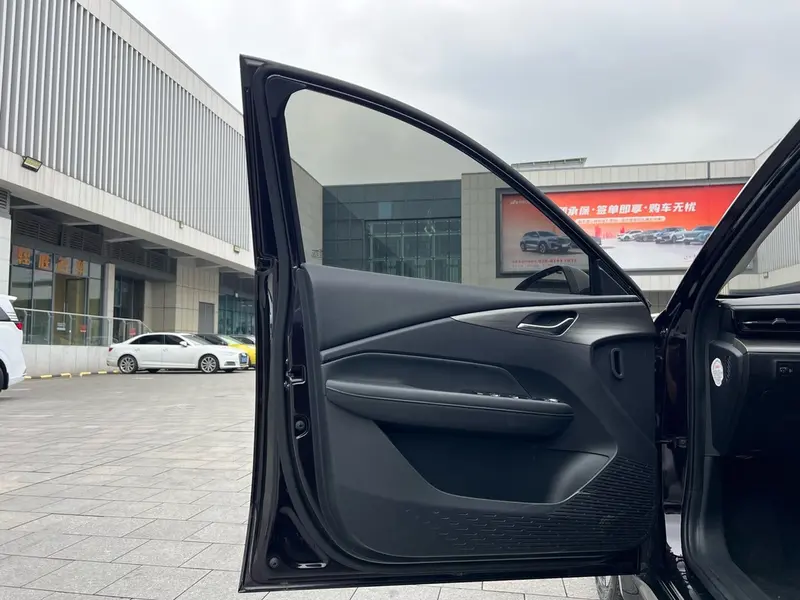 Wuling Starlight — фото 13