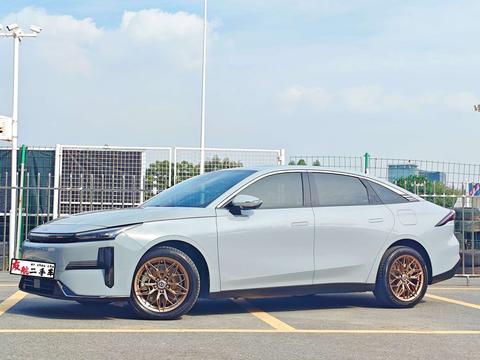 Geely Galaxy L6