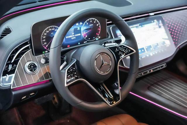 Mercedes-Benz E-class id 4387417 из Китая 9