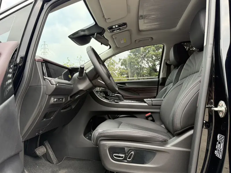 Trumpchi GAC Trumpchi M 8 2.0 TGDI Premium — фото 10