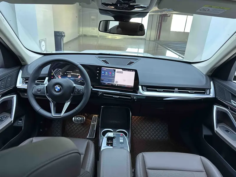 BMW X1 — фото 10