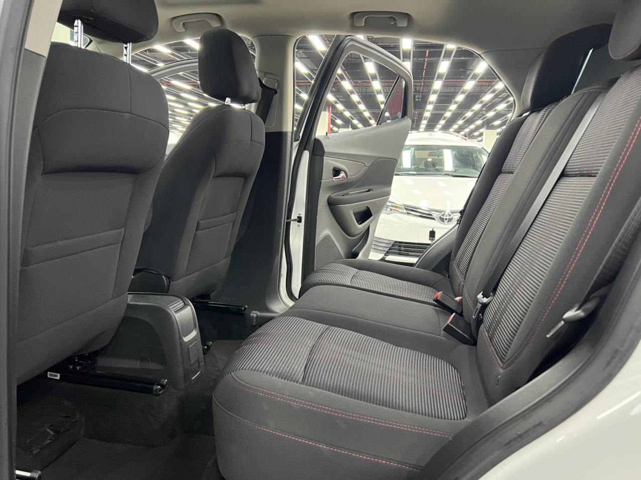 Buick Encore — фотографии объявления, Фото 9