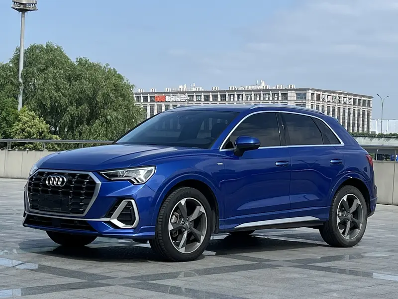 Audi Q 3 40 TFSI