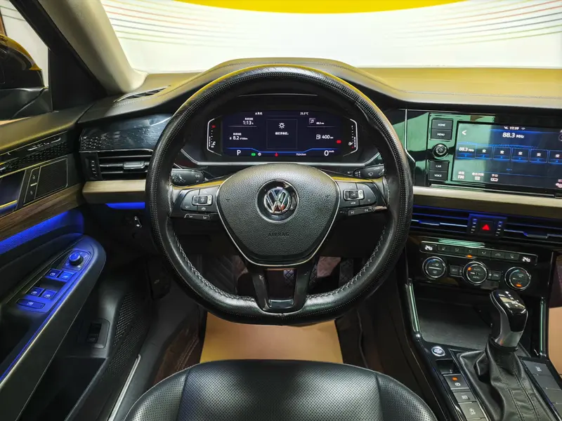 Volkswagen Passat — фото 9