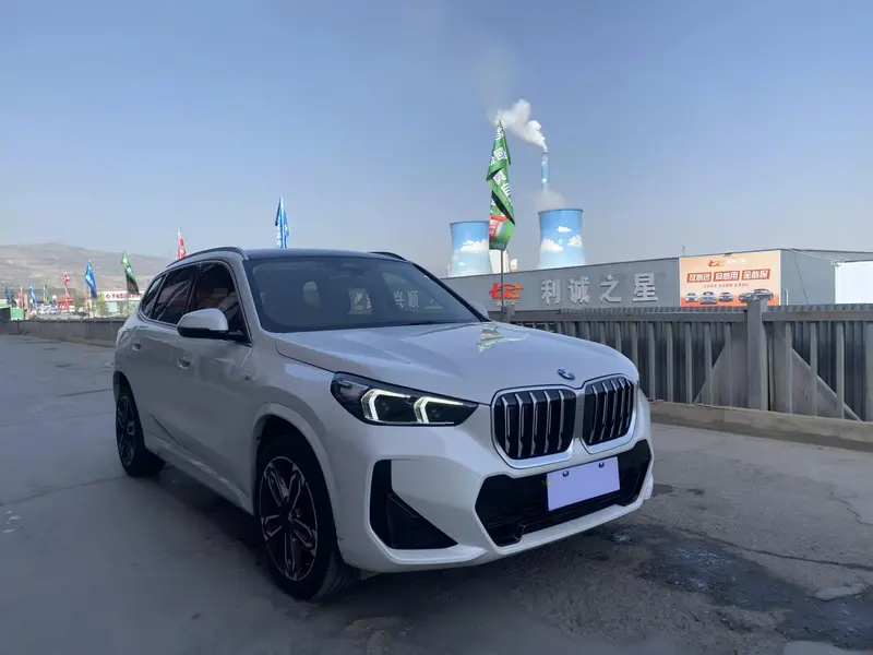 BMW X1 — фото 2