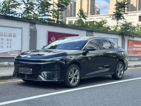 Geely Galaxy L6