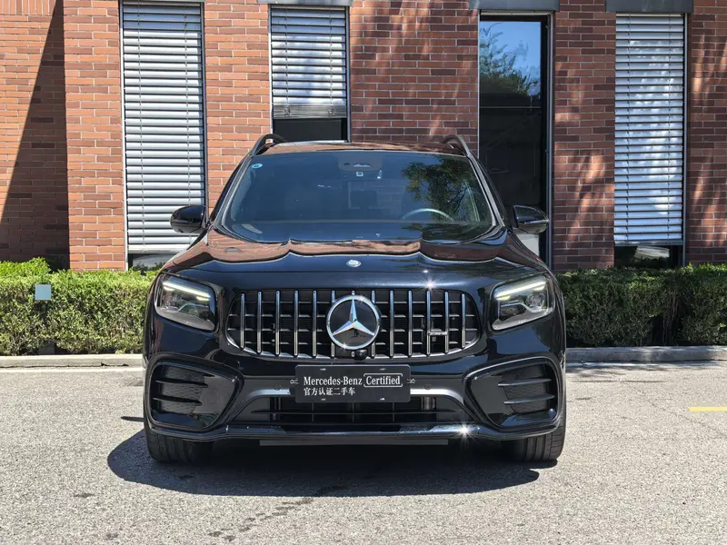 Mercedes-Benz GLB AMG — фото 2