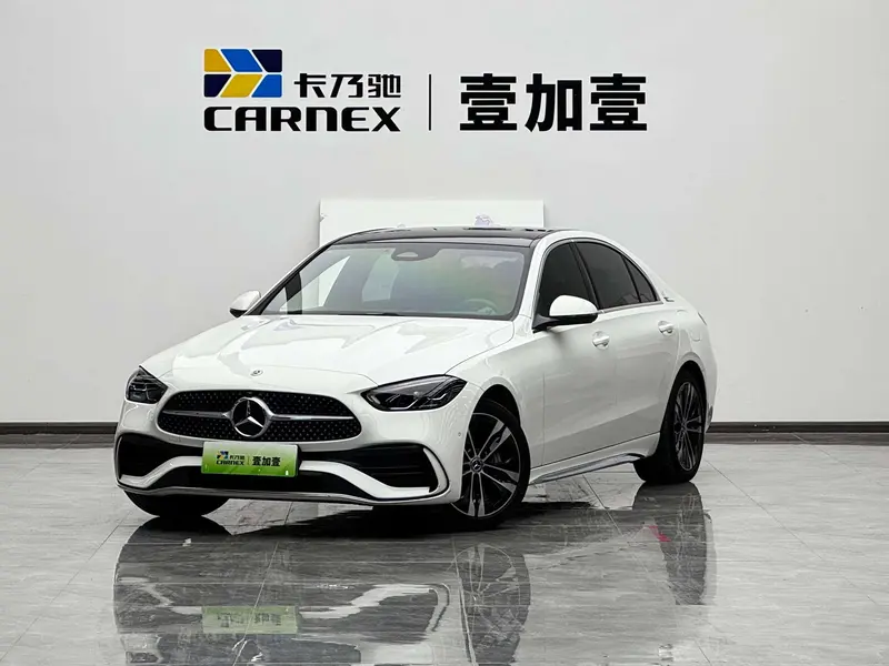 Mercedes-Benz C-Class — фото 1