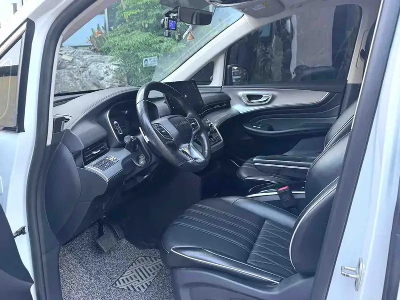 Roewe iMAX8 — фото 8
