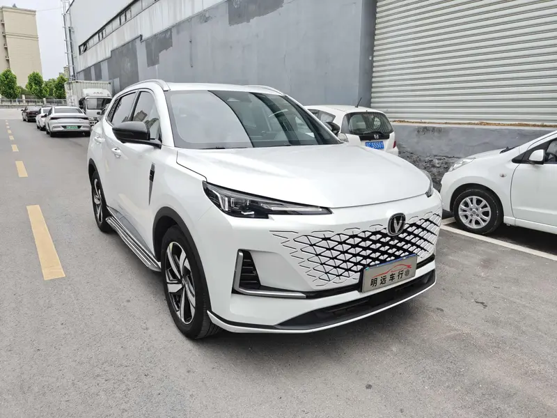 Changan CS55 Plus — фото 3