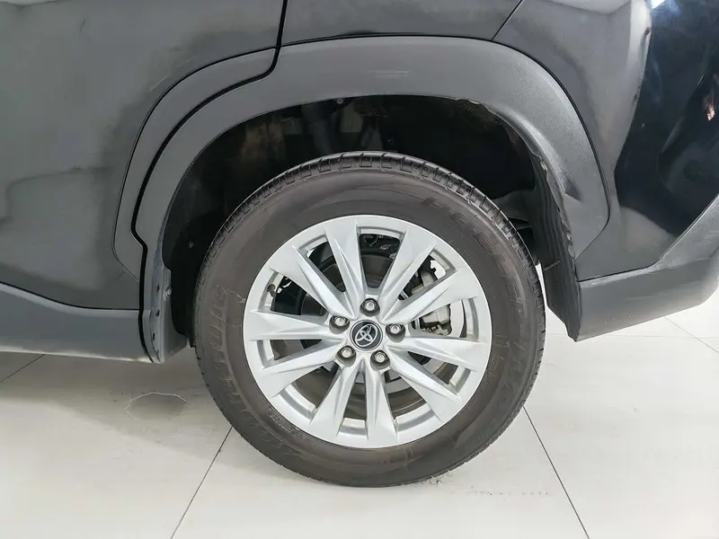 Toyota Corolla Cross — фото 11
