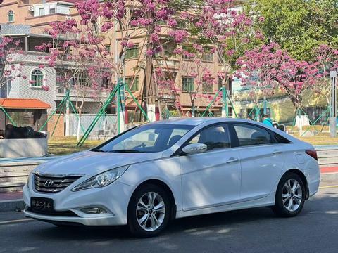 Hyundai Sonata 8