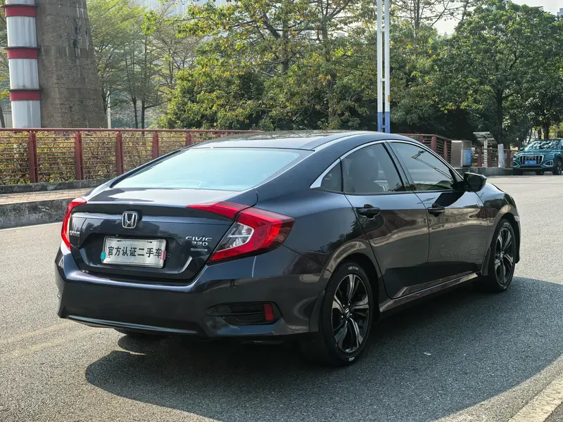 Honda Civic — фото 6