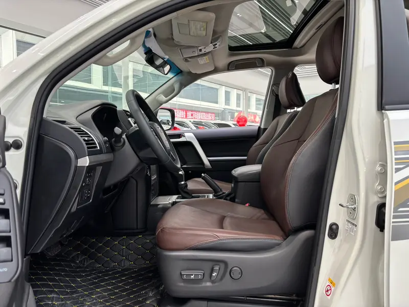 Toyota Prado — фото 10
