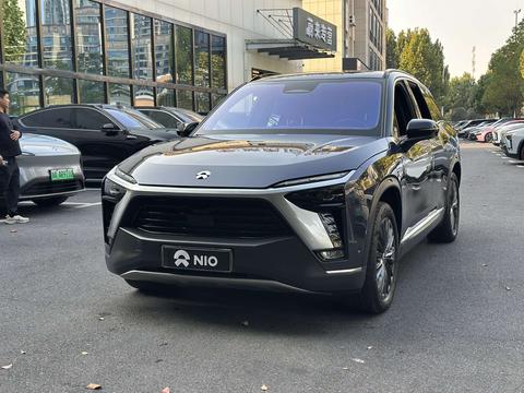 Nio ES8