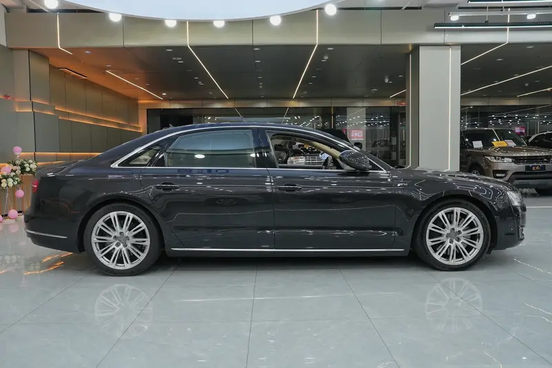Audi A 8 A 8 L 6.3 FSI W 12 quattro Flagship — фото 7