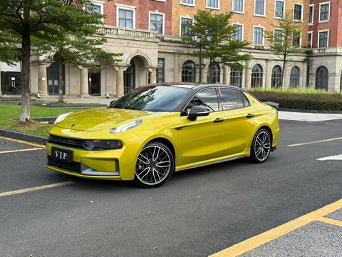 Lynk & Co 03