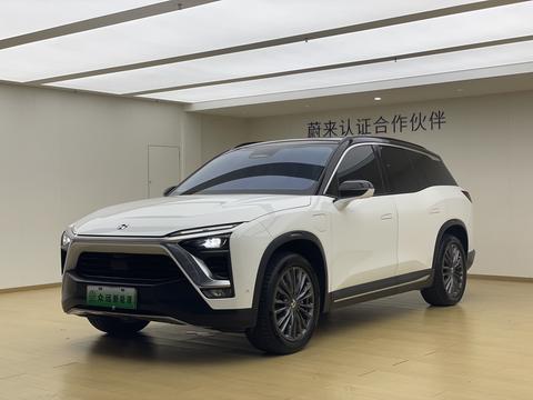 Nio ES8
