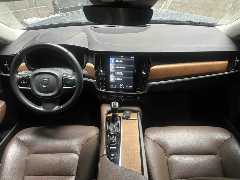 Volvo S90 — фото 8