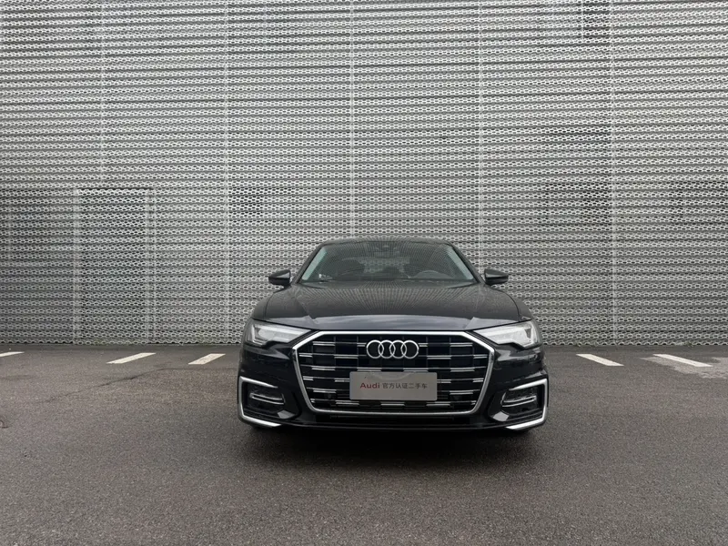 Audi A6L — фото 2