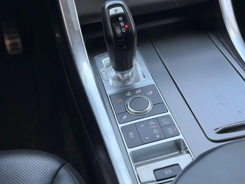 Land Rover Range Rover Sport — фото 14