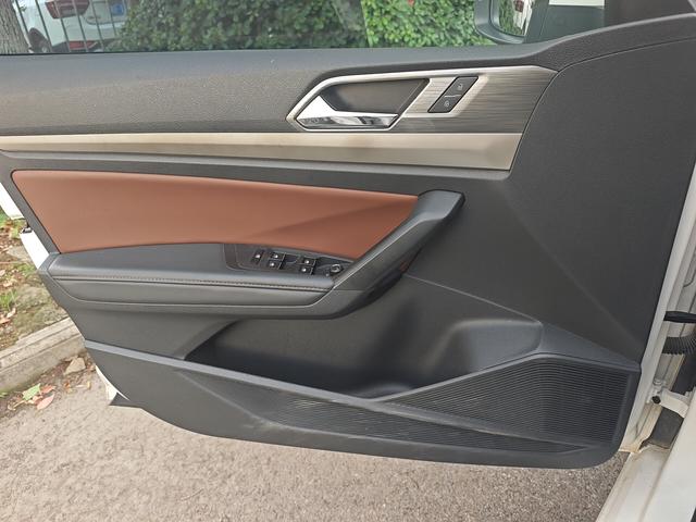 Volkswagen Lavida id 4387334 из Китая 15