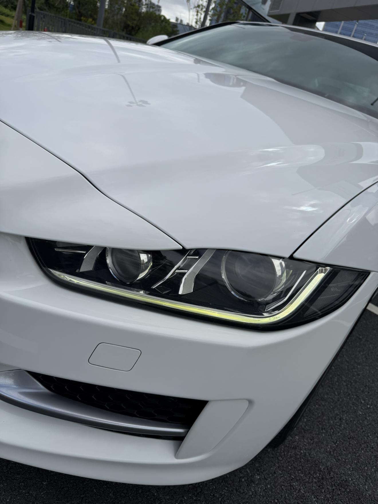 Jaguar XE 2015 2.0T 200PS R-Sport
