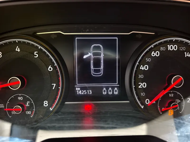 Volkswagen Passat — фото 9