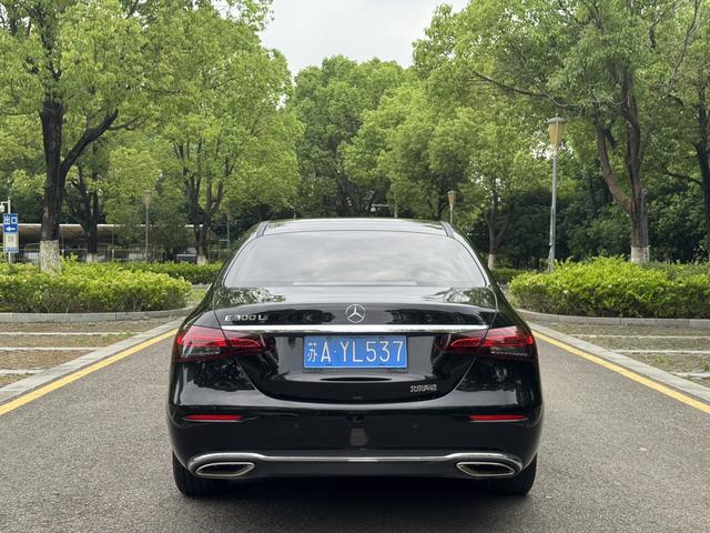 Mercedes-Benz E-class 2023 Черный из Китая, фото 6