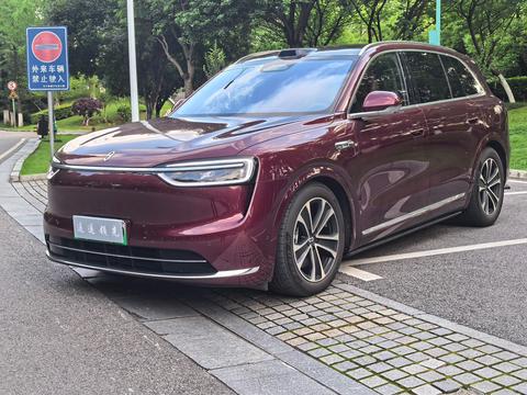 AITO M7