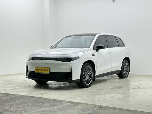 Leapmotor C10