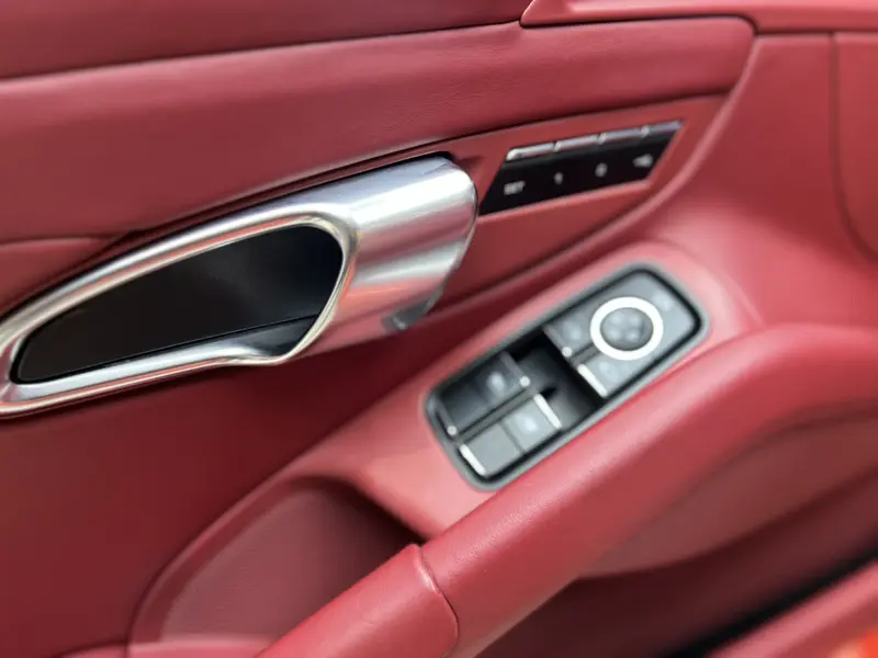 Porsche 718 Boxster 2.0 T — фото 13