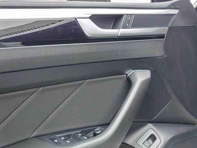Volkswagen CC id 4392347 из Китая 13