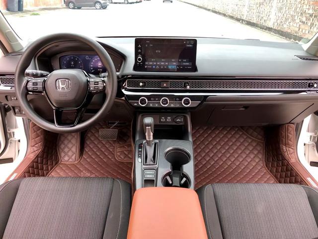 Honda Civic 2023 Белый из Китая, фото 4