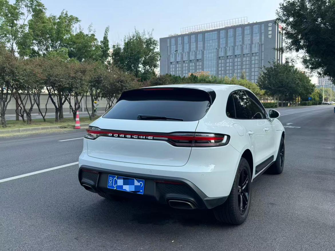 Porsche Macan: фотография 11 из 11