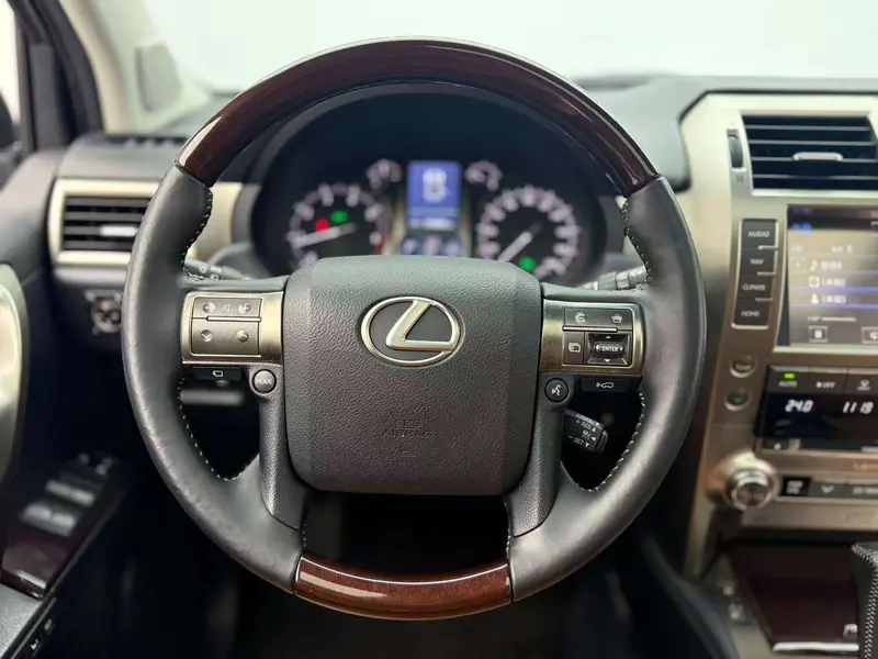 Lexus GX — фото 7