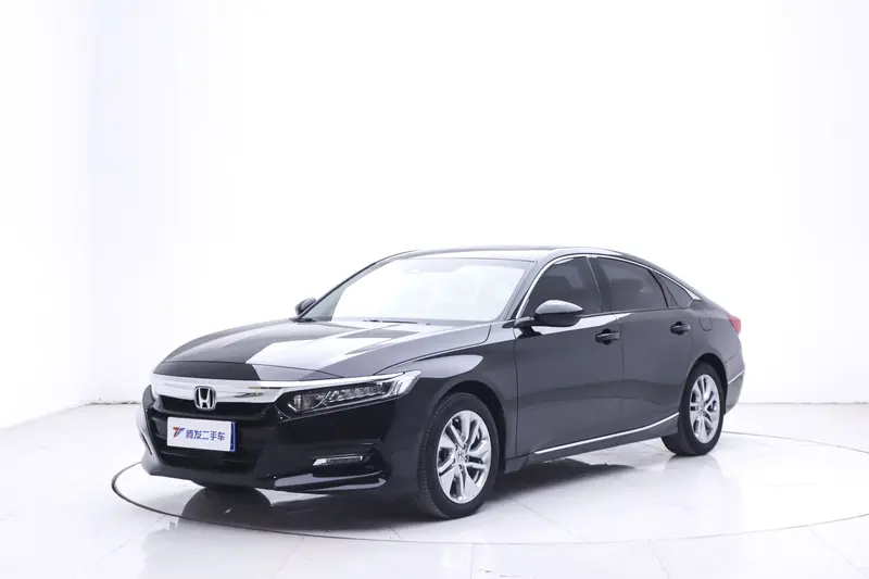 Honda Accord — фото 1