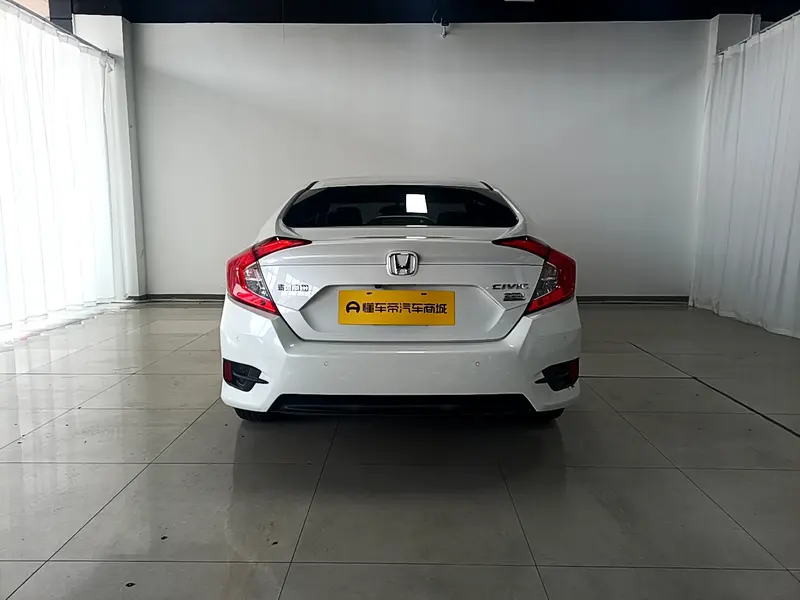 Honda Civic — фото 6