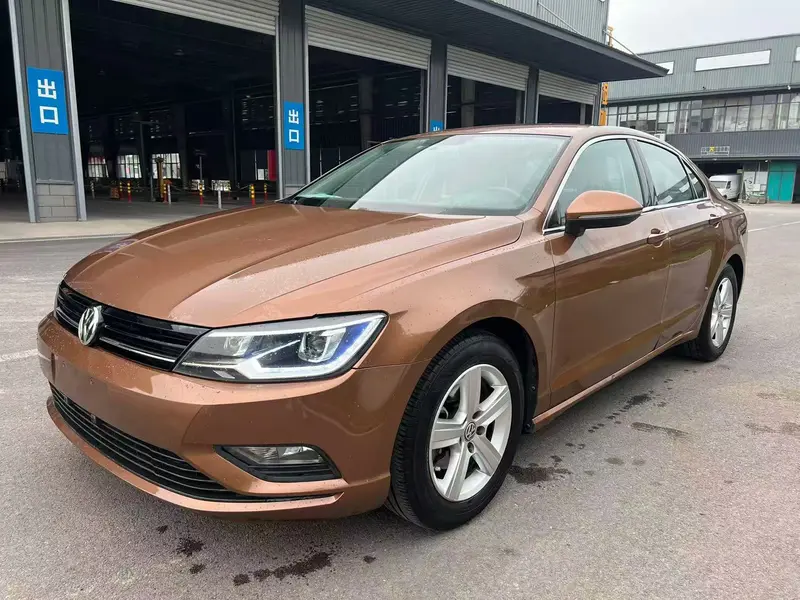 Volkswagen Lamando 230 TSI DSG