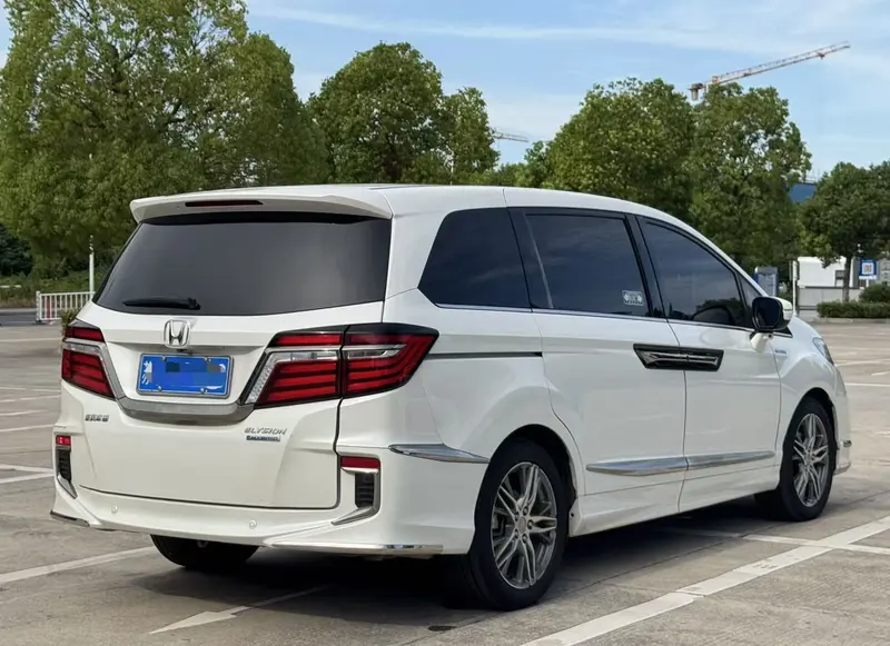 Honda Elysion 2.0L · люкс — фото 5