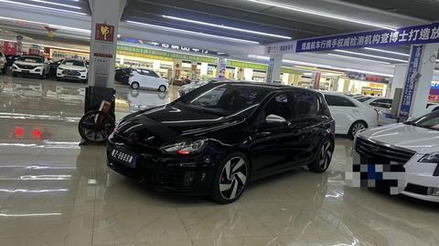 Volkswagen Golf GTI