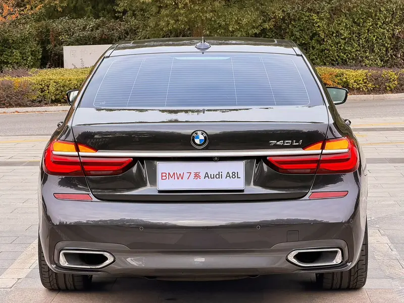 BMW 7 740 Li — фото 5