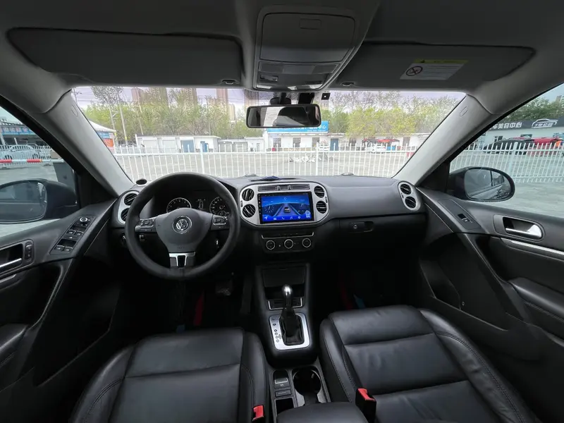 Volkswagen Tiguan — фото 7