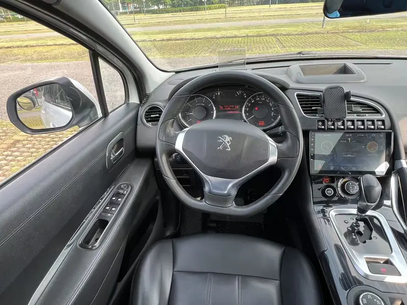 Peugeot 3008 — фото 10