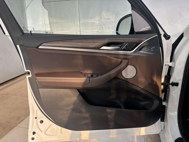 BMW X3 id 4387425 из Китая 30