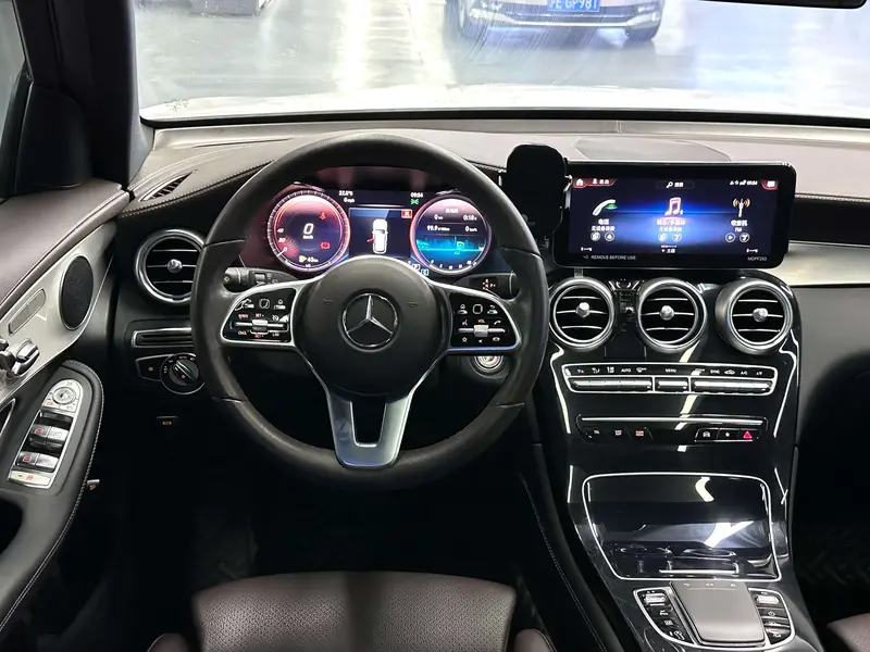 Mercedes-Benz GLC — фото 12