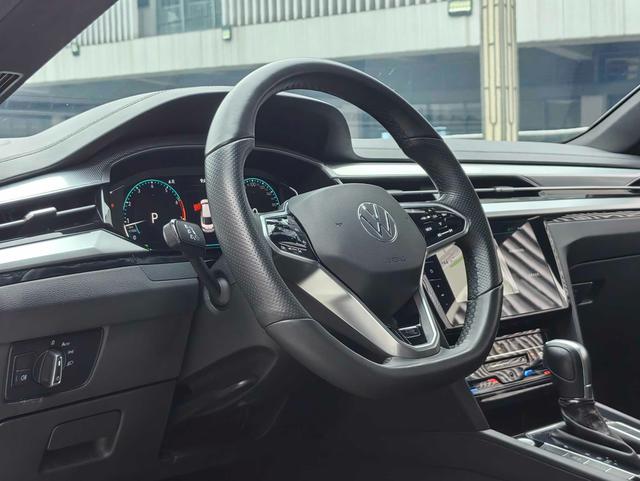 Volkswagen CC id 4392347 из Китая 14