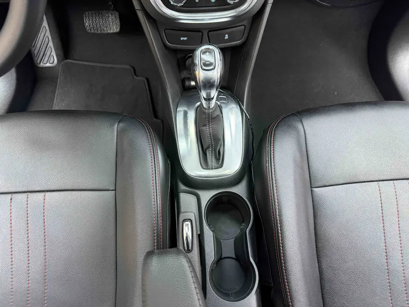 Buick Encore — фото 19